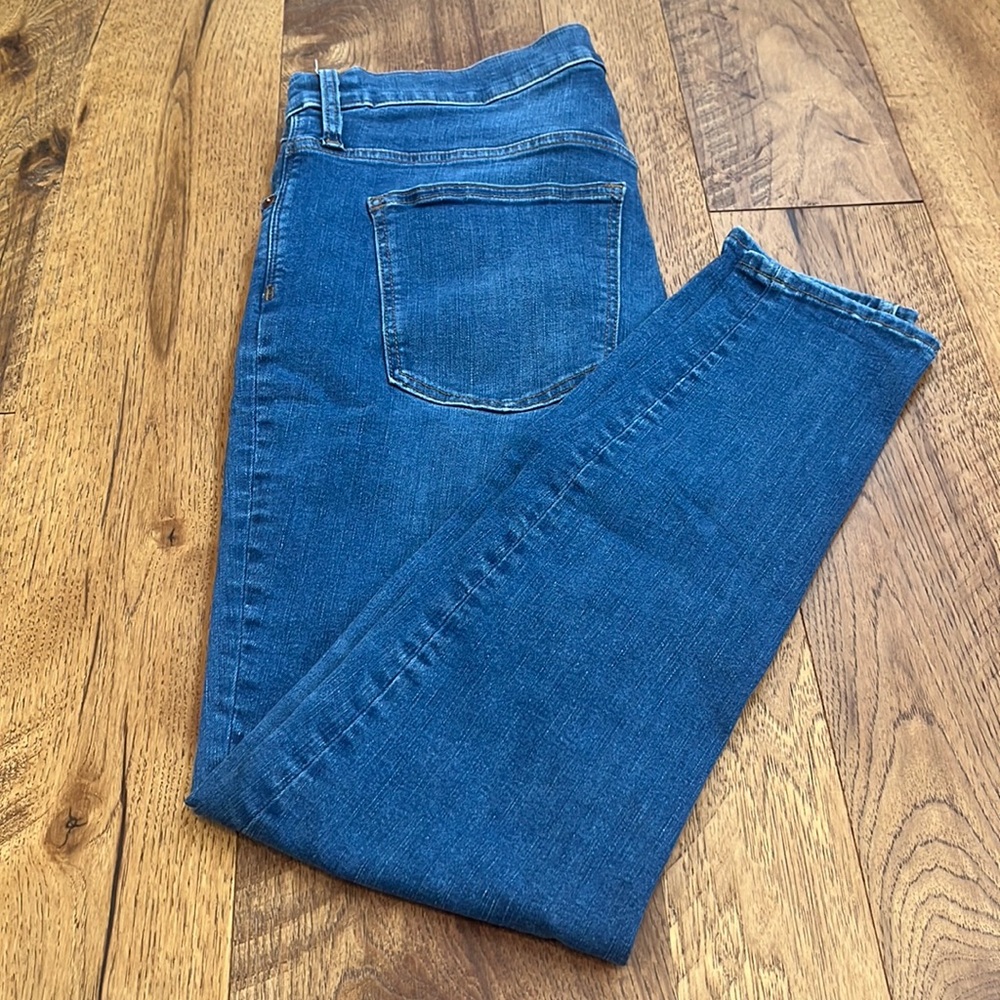 Madewell Woman’s 9” Mid Rise Skinny Jeans Size 32